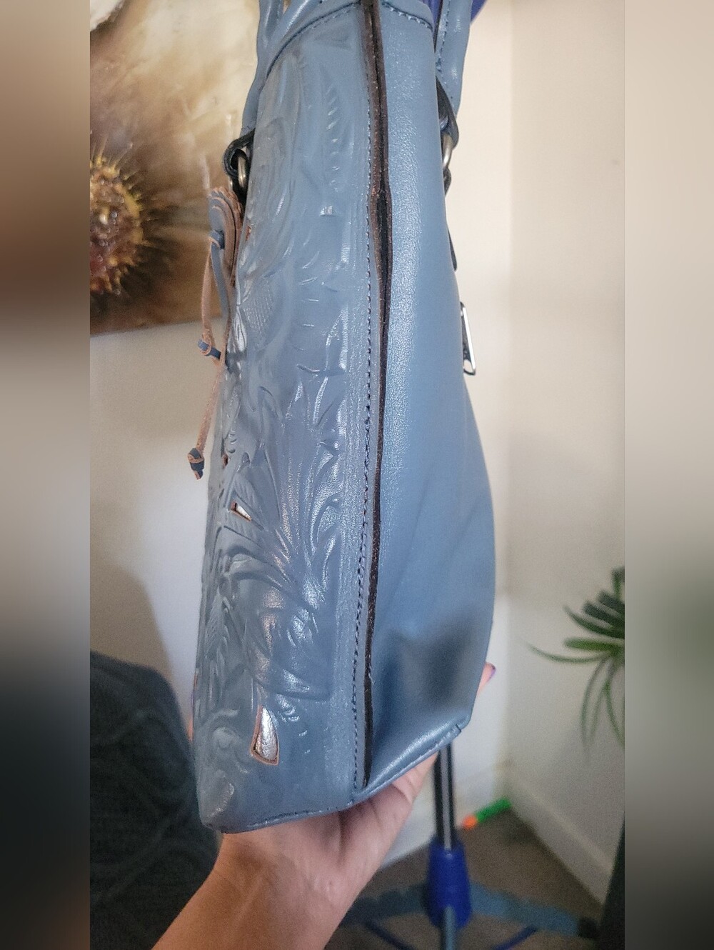 Patricia Nash Adeline tote bag in Safflower Blue - Picture 5 of 16